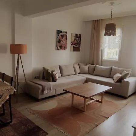 Apartmán Central, Cozy, Spacy, Wide Terrace, Garden, 2br, Free Parking, Fast Wi-fi, 4ppl Bodrum
